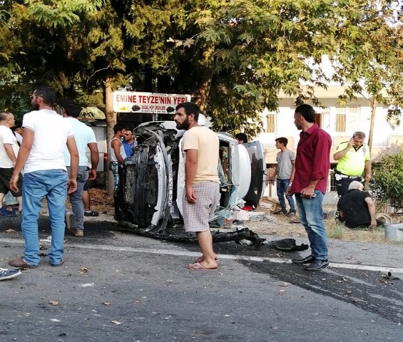Antalya’da düğün dönüşü feci kaza: 3 yaralı