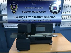 Isparta’da otomatik sigara doldurma makinesi ele geçirildi