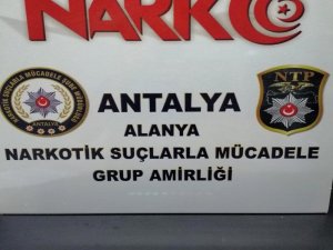Alanya’da otomobilde uyuşturucu baskınına 1 tutuklama