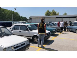 Düzce'de oto hırsızlığı şüphelilerine operasyon