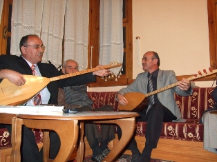 Konyalı âşıklar Sille’de atıştı