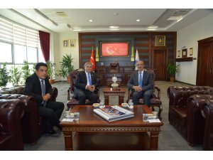 AK Parti ve CHP heyetinden Karakaya'ya ziyaret