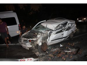 Manavgat’ta alkollü sürücü ışıkta bekleyen araçların arasına daldı