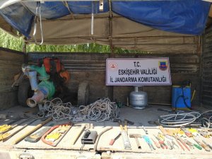 Aynı vatandaşı art arda iki kez soyan hırsız çetesi yakalandı