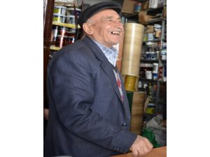 Yaşlı adam tarlada ölü bulundu