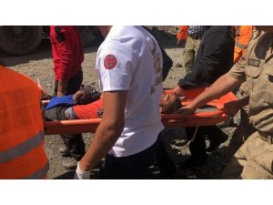 Sarıkamış’ta ayının saldırdığı genç kayalıktan düştü