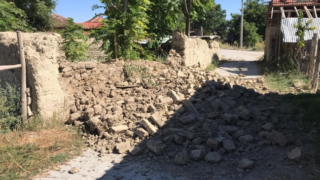 4 saat içinde 56 deprem... Maymun Dağı fayı harekete geçti!