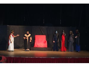 "Her Bizans'a Bir Fatih" oyunu Gölbaşı'nda sahnelendi