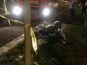 Motosikletten düştü, otobüsün altında can verdi