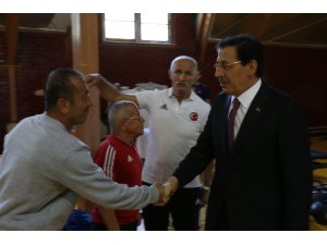 Grekoromen Güreş Milli Takımı'nın Bolu kampı