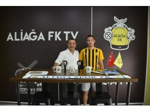 Aliağaspor FK, genç golcüyü renklerine bağladı