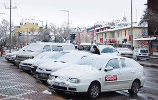 Seydişehir'e kar yağdı