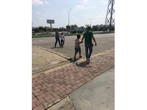 Antalya polisinden sokakta çalıştırılan ve dilendirilen çocuklara yönelik uygulama