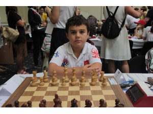 - 8 yaşında "8'de 8" yaparak Avrupa şampiyonu oldu