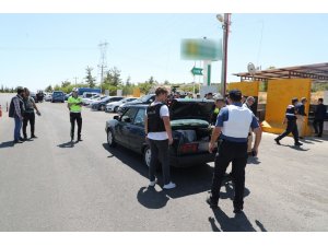 Antalya’da yapılan  huzur ve trafik uygulamada sürücülere ceza yağdı