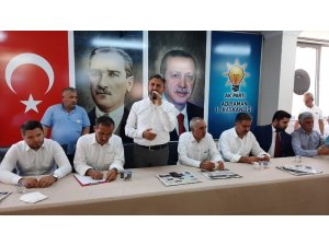 AK Parti’de bayramlaşma töreni düzenlendi