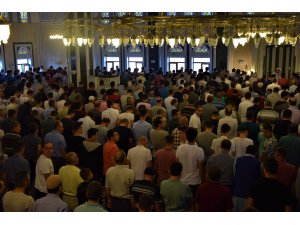 Kurban Bayramı kutlanıyor