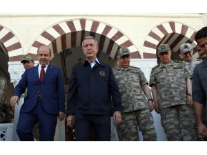 Akar ve komutanlar TCG Gemlik'te