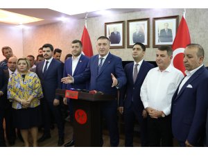 MHP'de bayramlaşma programı