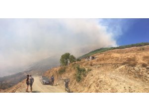 Marmara Adası’nda yangın kontrol altına alınamıyor