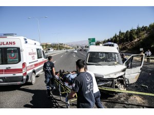 Başkentte trafik kazası: 16 yaralı