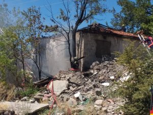 Başkentte gecekondu yangını