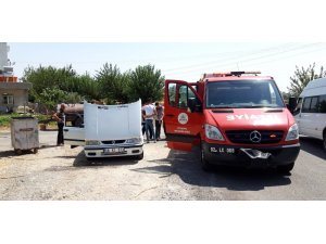 Seyir halindeki otomobil alev aldı