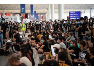 BM Hong Kong’daki şiddeti kınadı