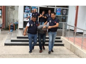 Hırsızlık yaparken yakalandılar ’başka şansımız yok’ dediler