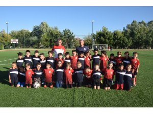 Eskişehirspor ile Büyükşehir Belediyesi’nden neşeli çift kale