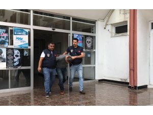 Sinyal kesici cihaz yardımıyla araçtan altın hırsızlığı