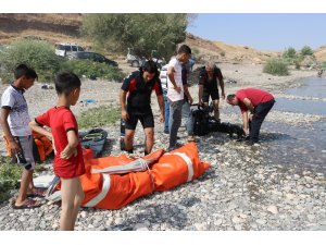 Baraj kapakları açıldı piknik yapan 70 kişi mahsur kaldı