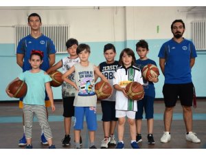 Anadolu Üniversitesi Yaz Spor Okulunda geleceğin sporcuları yetişiyor