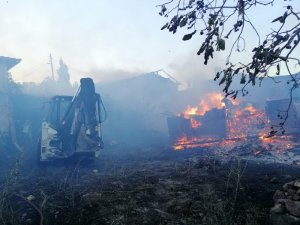 Bayat’ta yangın: 4 ev kül oldu