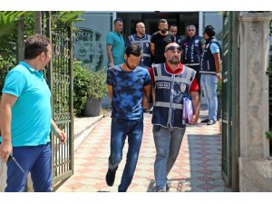 Antalya’da yaralama, iş yeri ve otomobil kurşunlama iddiasına 2 gözaltı