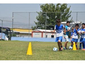 Yunusemre Belediyespor geleceğin yıldızlarını arıyor