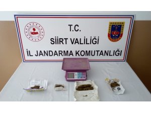 Siirt’te uyuşturucu ticareti yapan 2 kişi gözaltına alındı