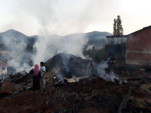 Koyulhisar'da yangın