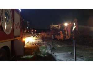 Çiftlikte yangın çıktı, koyunlar telef olmaktan kurtarıldı