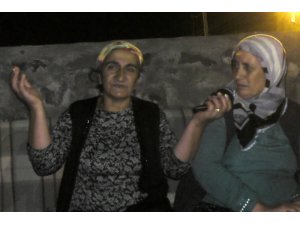 Ardahan’da bir evin damı çöktü, 5 kişilik aile ortada kaldı