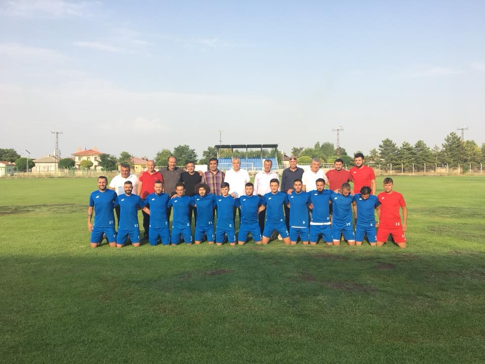 Sarayönü Belediyespor topbaşı yaptı