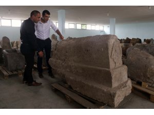 "Kümbetteki mezarın Sultan Alaaddin'e ait olma ihtimali daha güçlü"