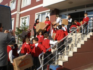 Minikler Elazığ için seferber oldu