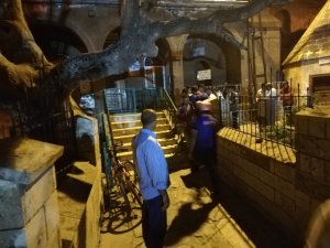 Van Kalesi’nde mahsur kalan vatandaş kurtarıldı