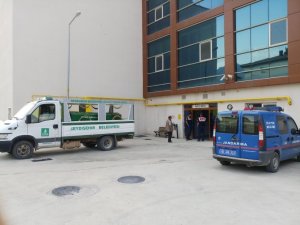 Oğlu tarafından öldürülen kişinin cesedi bulundu
