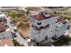 Sancaktepe’de patlamanın yaşandığı bina havadan görüntülendi