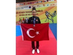 Hatice Kübra’dan gümüş madalya