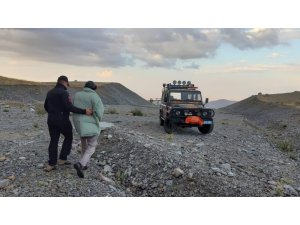 Erciyes’te mahsur kalan 2 kişiyi JAK ekipleri kurtardı