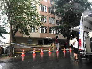 Sarıyer’de iki ana kolonu patlayan 6 katlı bina boşaltıldı