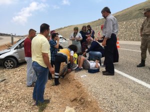 Yayladağı’nda otomobil devrildi: 6 yaralı